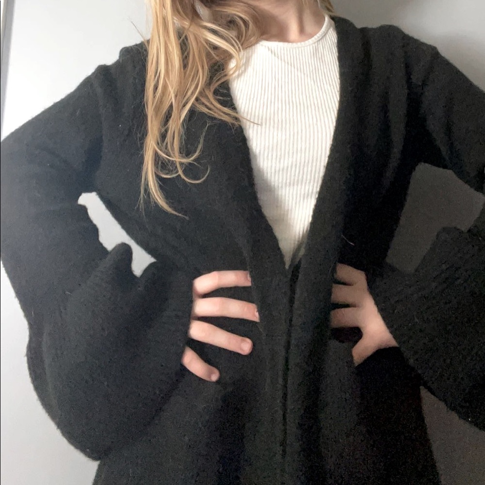 Black wide sleeve sweater